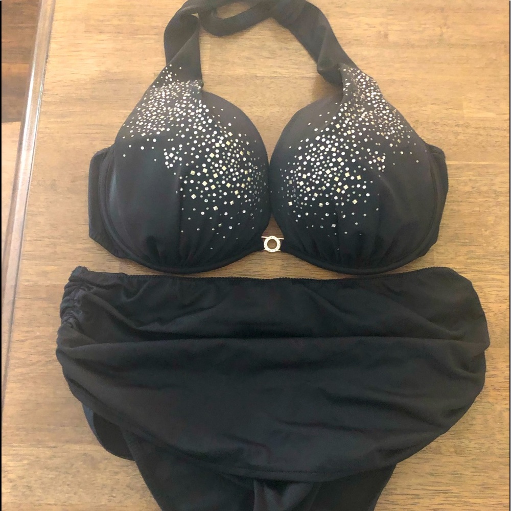 Sexy little black Bikini